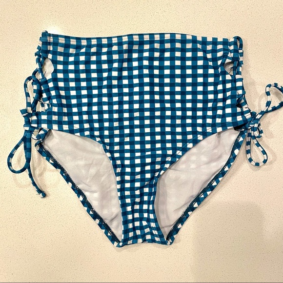 Hula Honey Bikini 3 Piece Set Checkered Push Up - Picture 5 of 10
